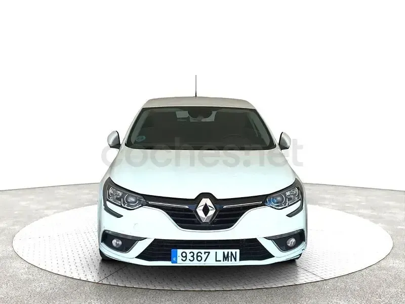 Usado Renault Mégane IV Zen 150 CV (110 kW) 2021 Blanco Berlina