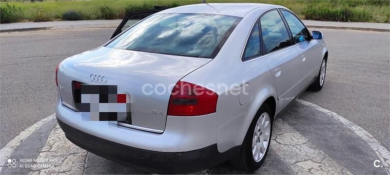 Usado Audi A6 165 CV (121 kW) 2000 Gris / plata Berlina