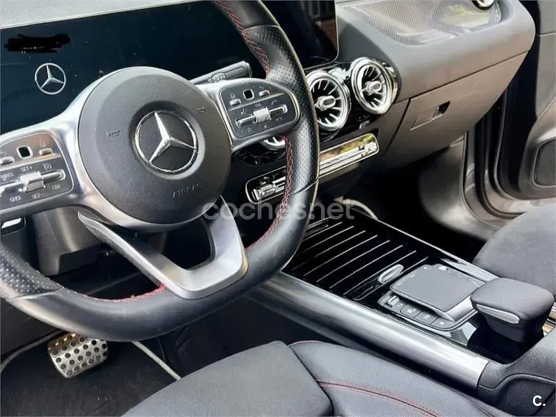 Usado Mercedes GLA200 150 CV (110 kW) 2020 Gris / plata SUV