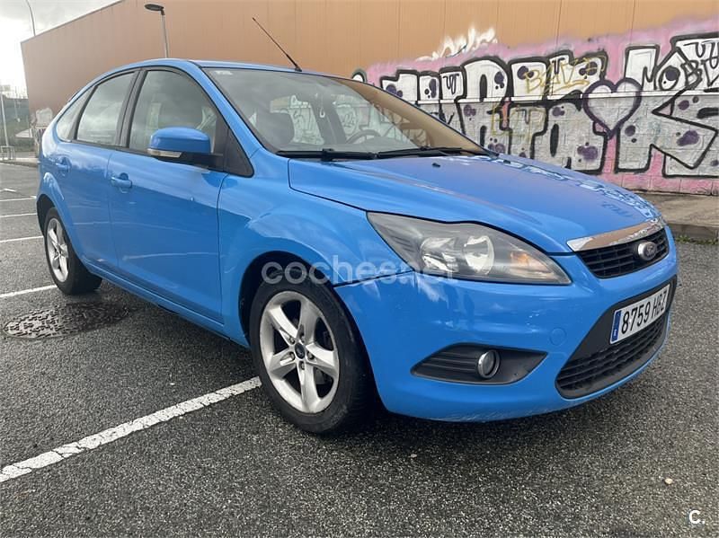 Usado Ford Focus Trend 90 CV (66 kW) 2011 Azul Berlina