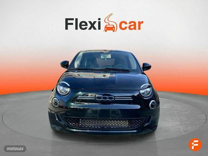 Usado Fiat 500e Icon 86 kW (118 CV) 2022 Negro Utilitario