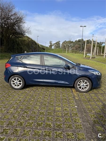 Usado Ford Fiesta Trend 75 CV (55 kW) 2020 Azul Berlina