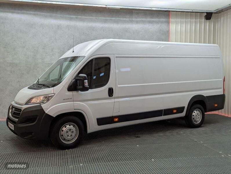 Blanco Usado 2018 Fiat Ducato Van | 18.490 € (Buen precio) - Imagen 1/4