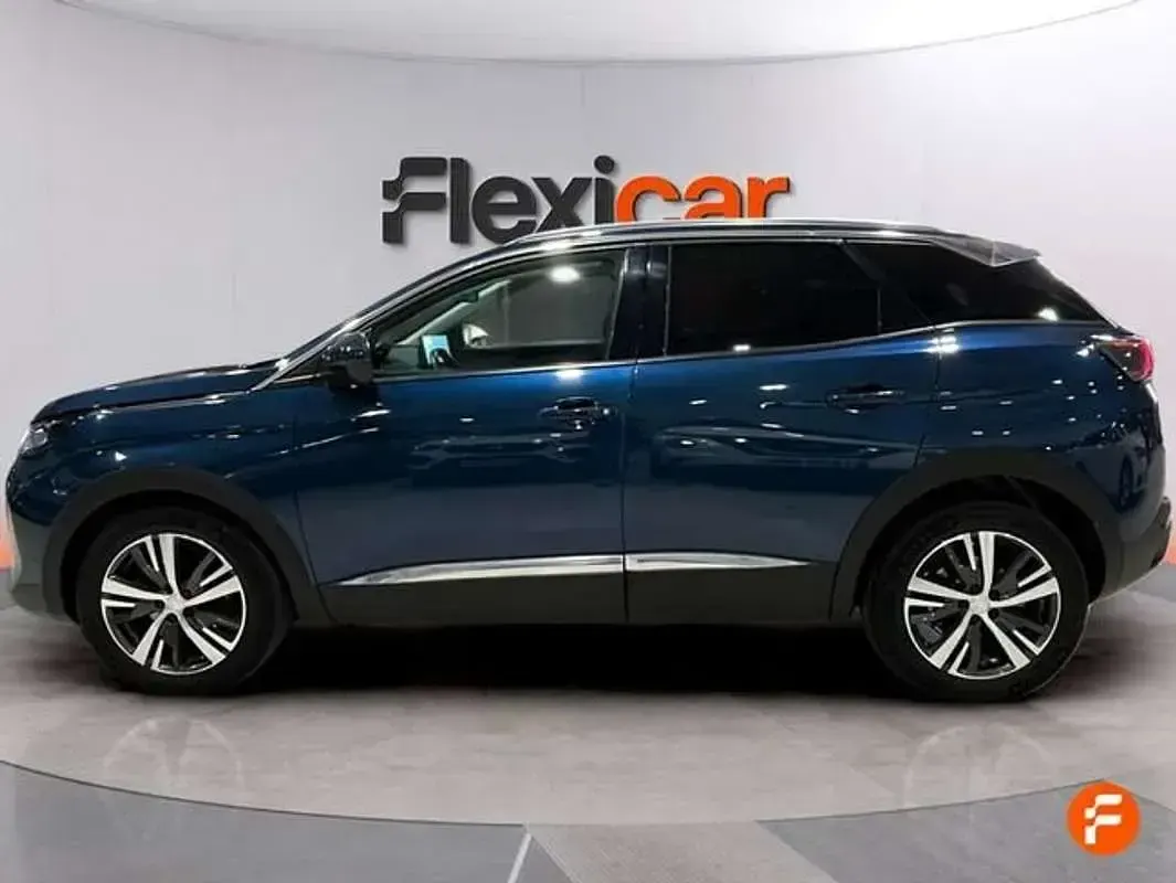 Usado Peugeot 3008 Allure 131 CV (96 kW) 2021 Azul SUV