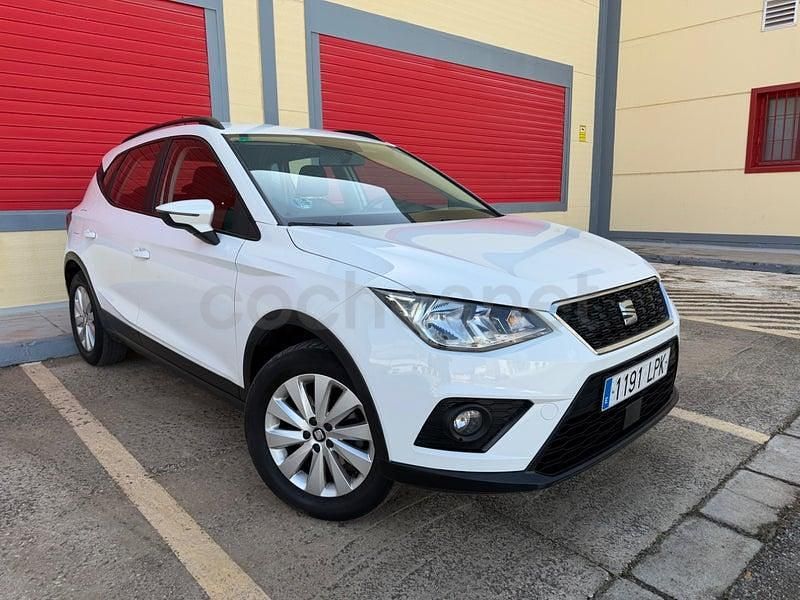 Usado Seat Arona Style 95 CV (69 kW) 2021 Blanco SUV