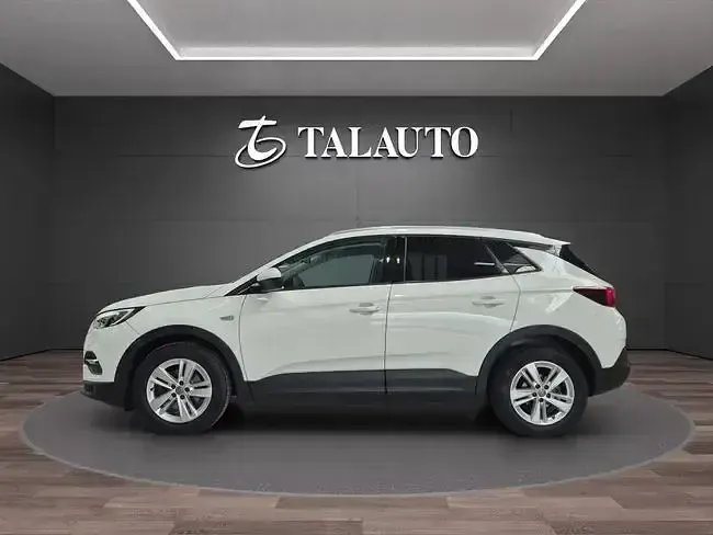 Usado Opel Grandland X Selective 130 CV (95 kW) 2019 Blanco SUV