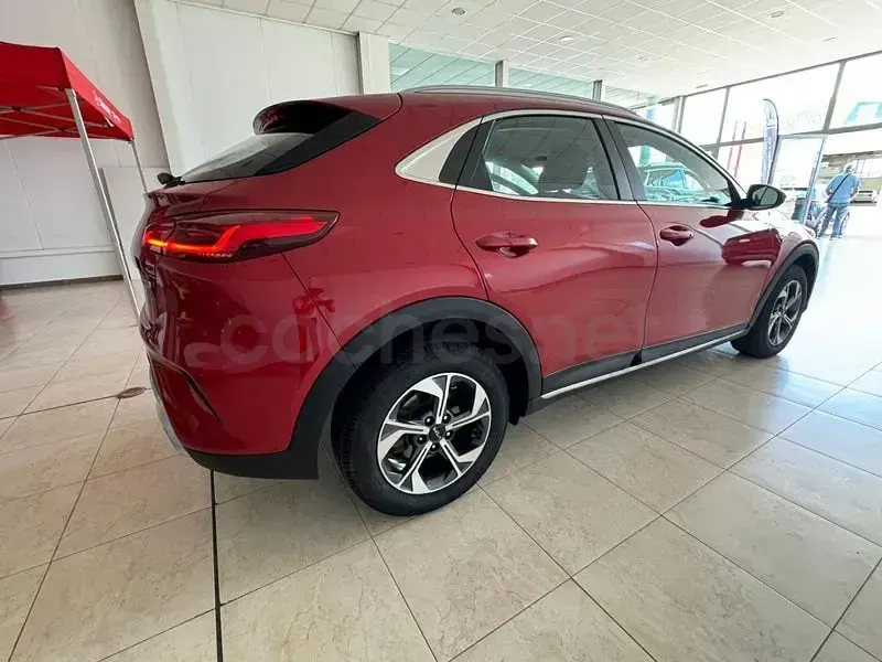 Usado Kia XCeed 136 CV (100 kW) 2020 Rojo SUV