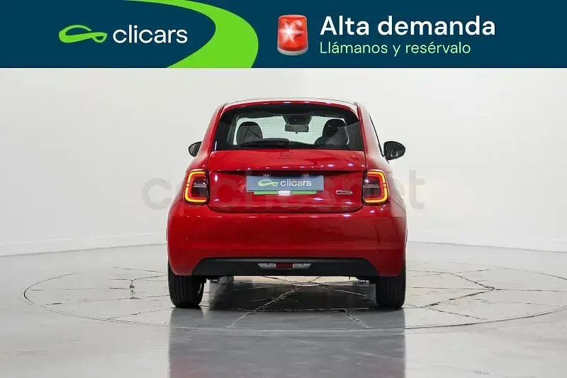 Usado Fiat 500 Red 70 CV (51 kW) 2021 Rojo Berlina