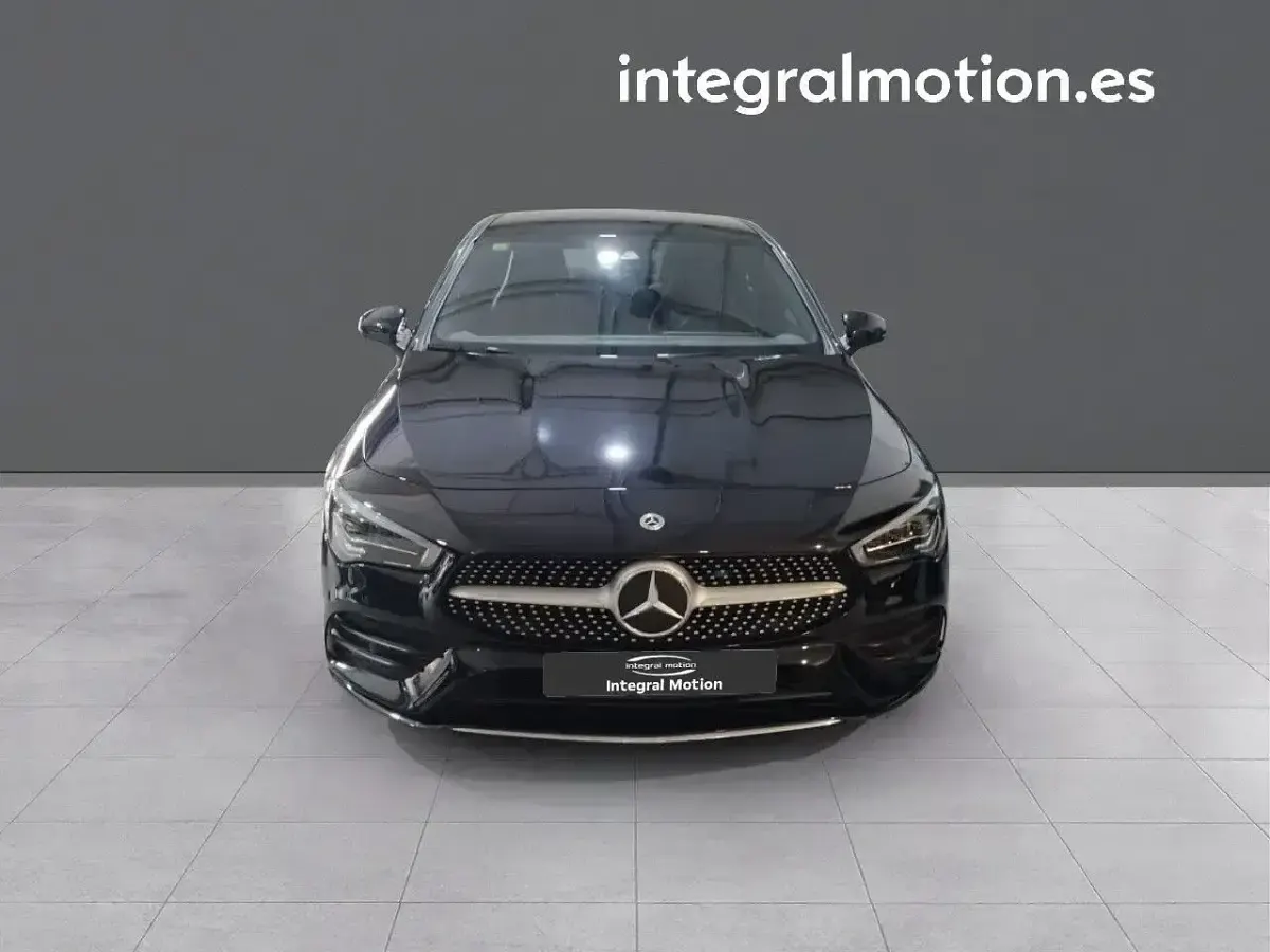 Usado Mercedes CLA200 149 CV (109 kW) 2021 Negro Berlina