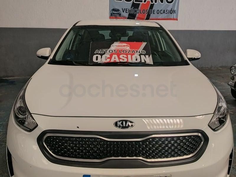 Usado Kia Niro 141 CV (103 kW) 2018 Blanco SUV