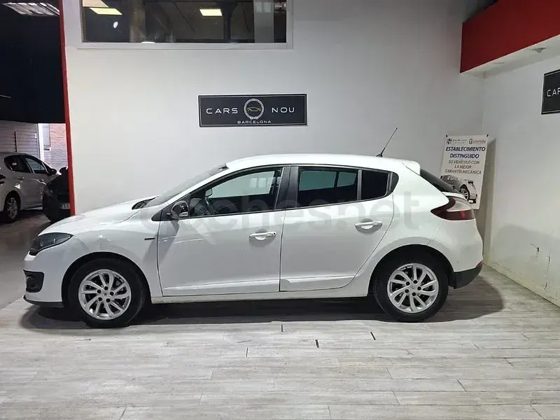 Usado Renault Mégane LIMITED 110 CV (80 kW) 2015 Blanco Berlina