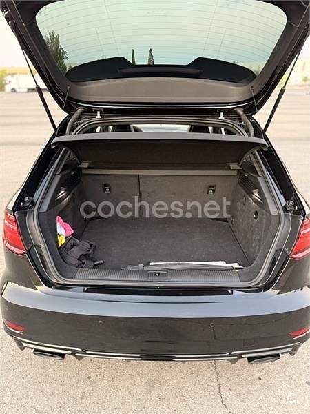Usado Audi RS3 340 CV (250 kW) 2012 Negro Berlina