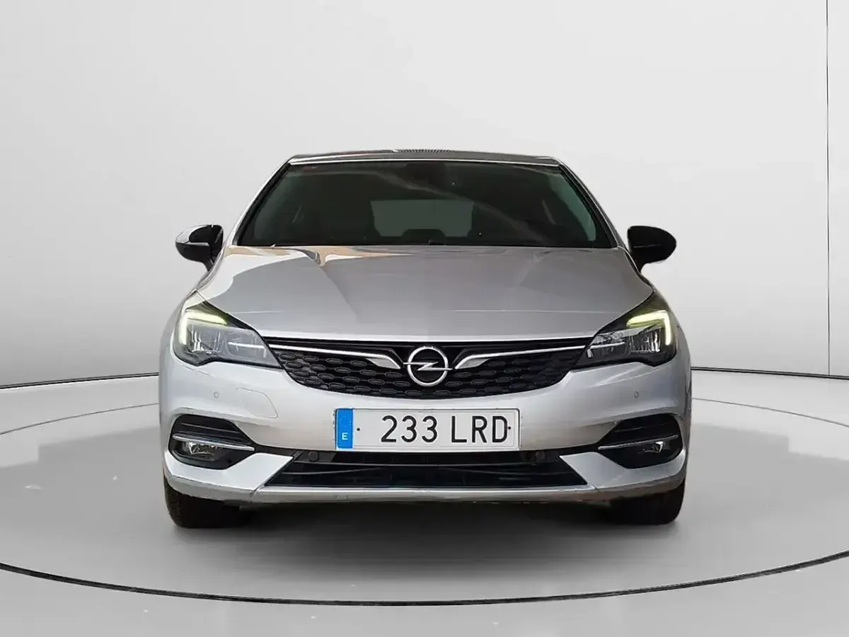 Usado Opel Astra Design & Tech 130 CV (95 kW) 2021 Gris Berlina