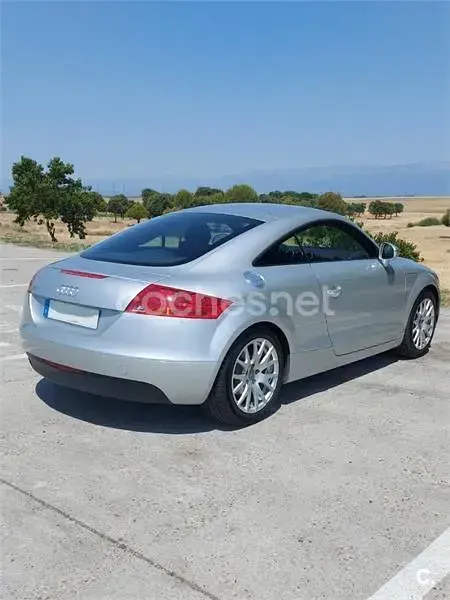 Usado Audi TT 160 CV (117 kW) 2009 Gris / plata Coupe