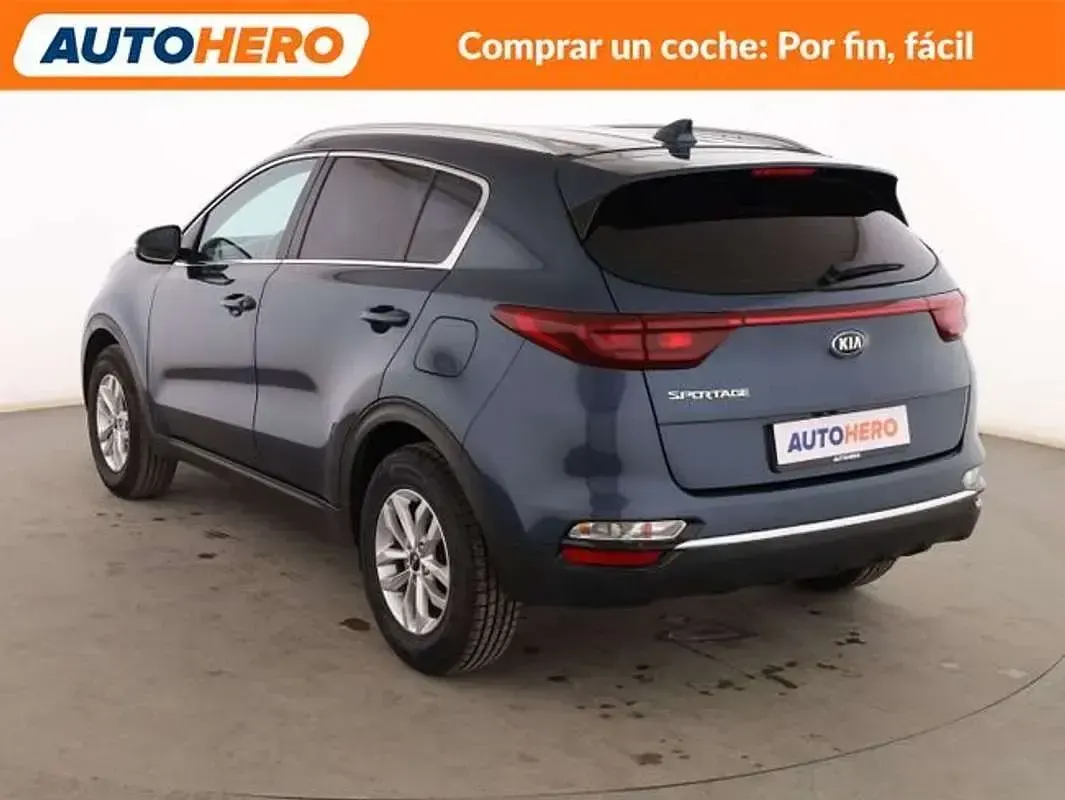 Usado Kia Sportage Plus 132 CV (97 kW) 2019 Azul SUV