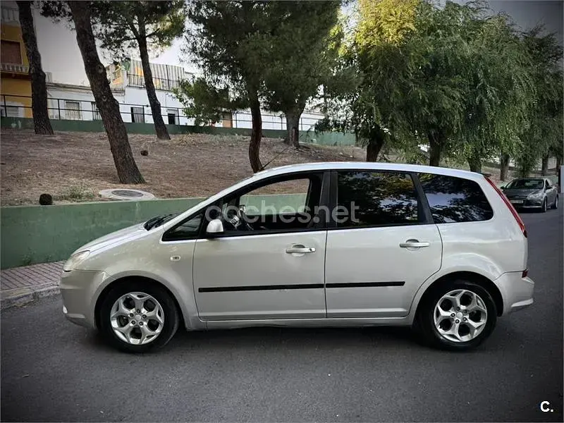 Usado Ford C-MAX Ghia 115 CV (84 kW) 2009 Gris / plata Monovolumen