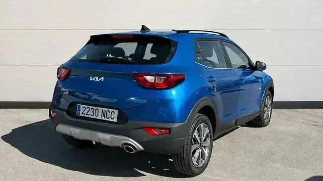 Usado Kia Stonic 100 CV (73 kW) 2025 Blanco SUV