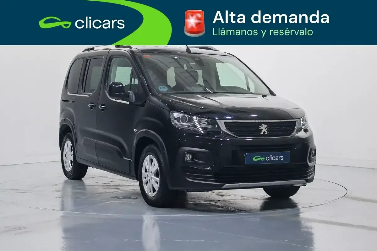 Usado Peugeot Rifter Allure 131 CV (96 kW) 2019 Negro Monovolumen