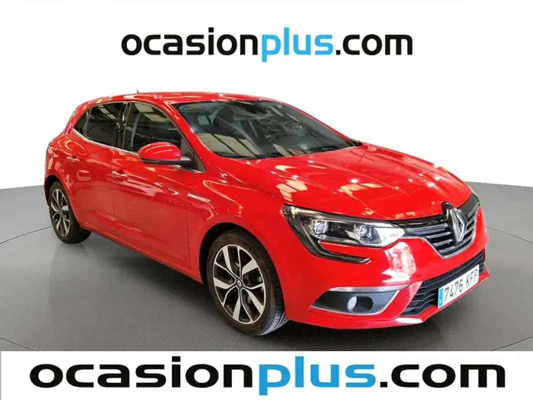 Usado Renault Mégane Zen 110 CV (80 kW) 2017 Rojo Utilitario