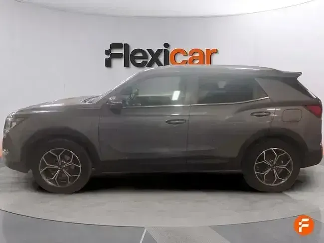 Usado SsangYong Korando 149 CV (109 kW) 2024 Gris SUV