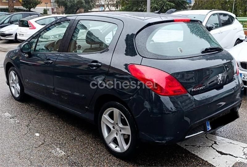 Usado Peugeot 308 Premium 150 HP (110 kW) 2007 Preto Citadino