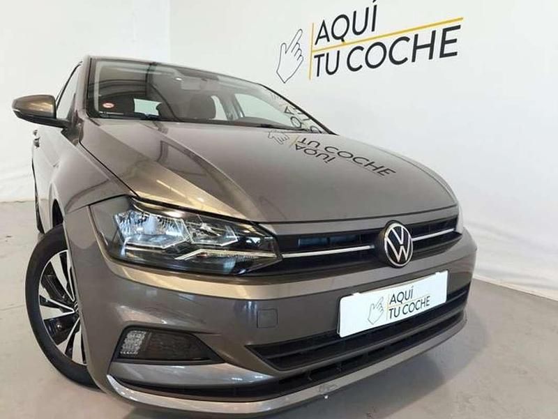 Usado VW Polo Advance 95 CV (69 kW) 2021 Gris Utilitario
