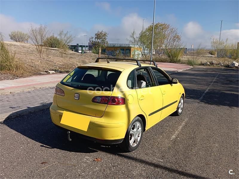 Brugt Seat Ibiza 100 HK (73 kW) 2005 Gul Hatchback