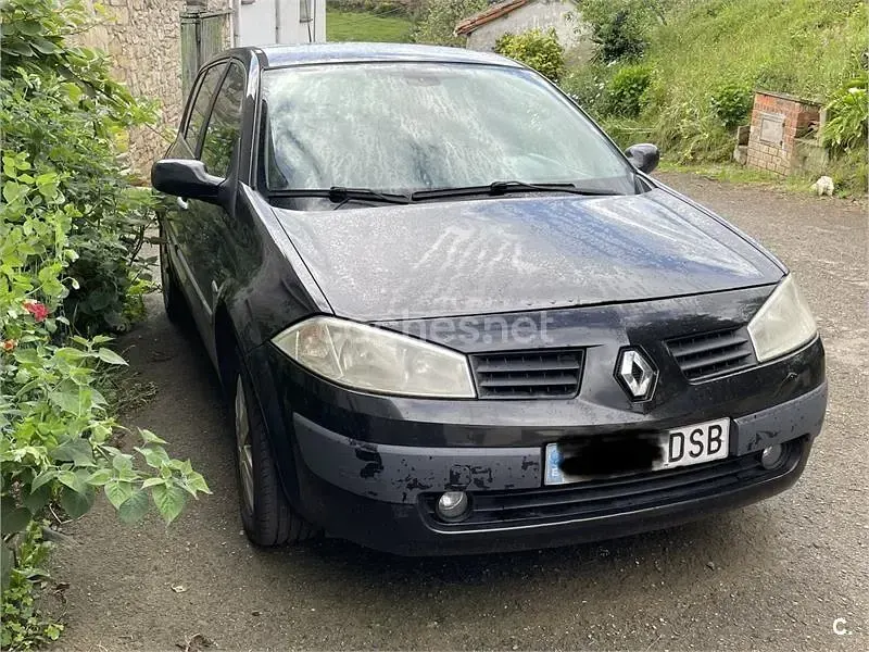 Usado Renault Mégane Authentique 100 CV (73 kW) 2005 Negro Berlina