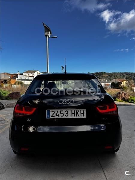 Usado Audi A1 Attraction 105 CV (77 kW) 2012 Negro Utilitario