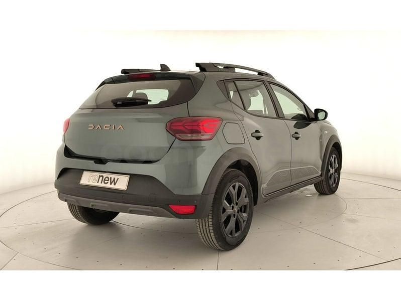 Usado Dacia Sandero Extreme 101 CV (74 kW) 2025 Verde Berlina