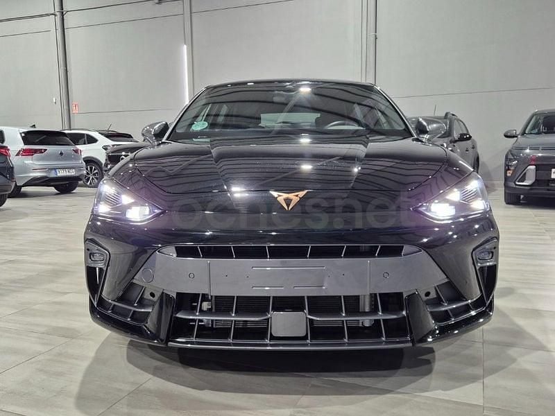 Usado Cupra Leon 150 CV (110 kW) 2025 Negro Berlina