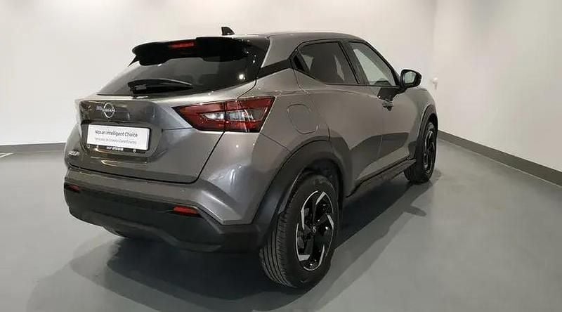 Usado Nissan Juke N-Connecta 114 CV (83 kW) 2024 Skyline grey SUV