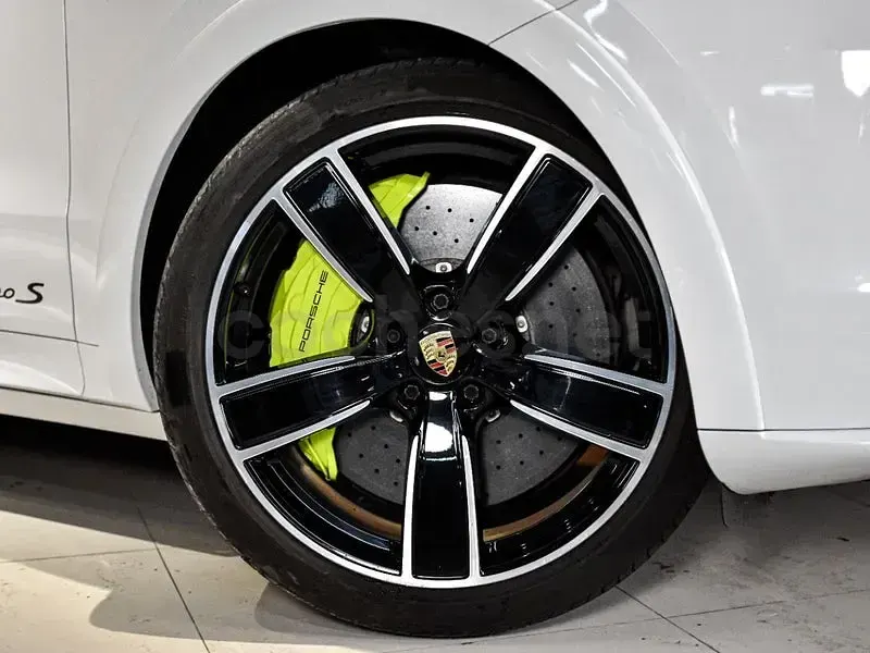 Usado Porsche Cayenne 680 CV (500 kW) 2022 Blanco SUV