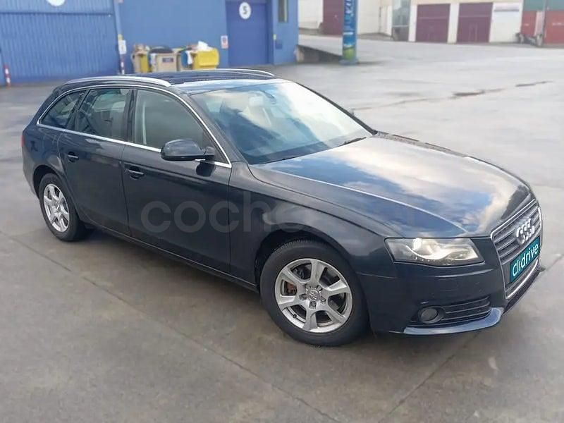 Usado Audi A4 Premium 143 CV (105 kW) 2011 Azul Familiar