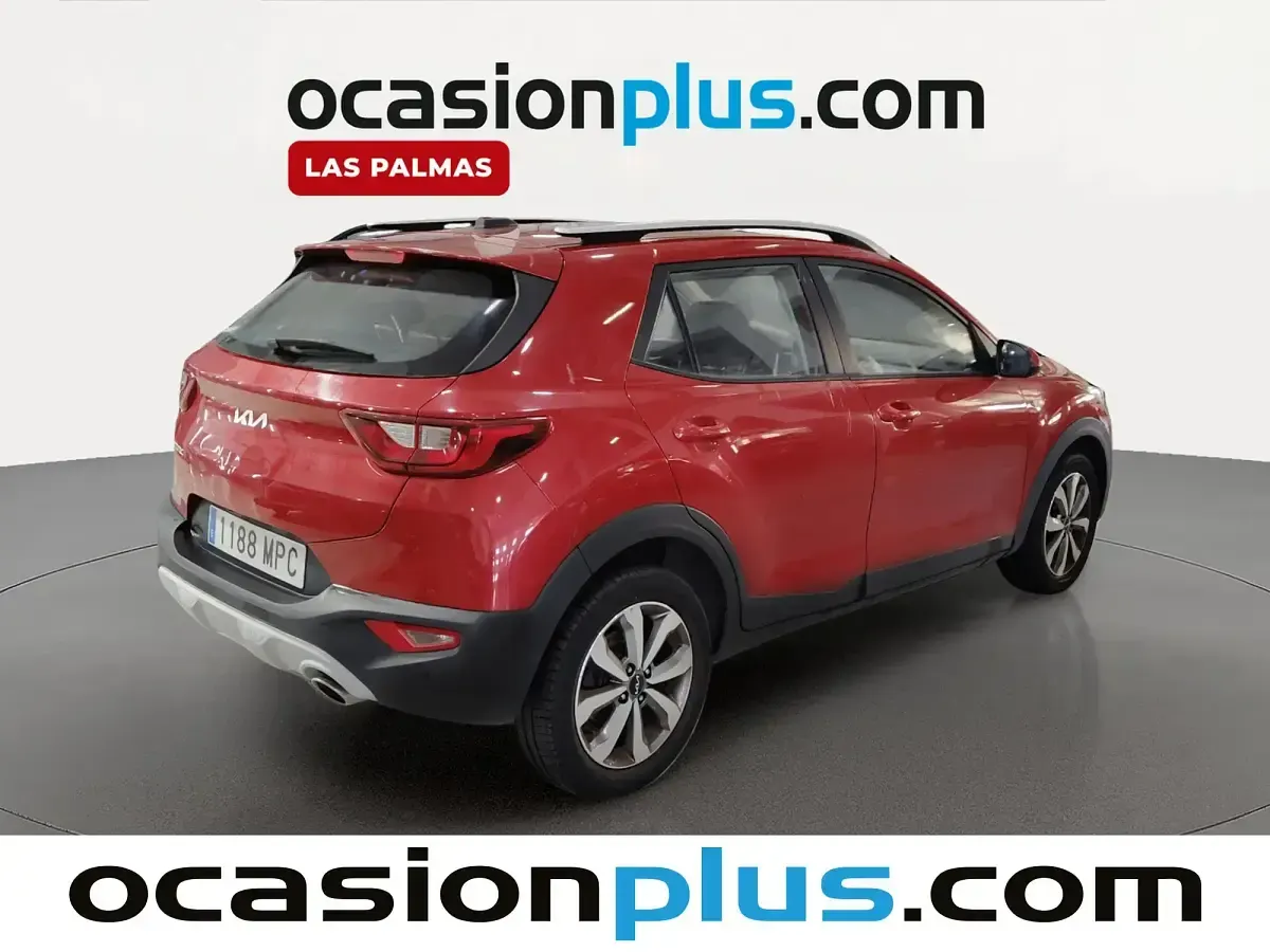 Usado Kia Stonic 100 CV (73 kW) 2024 Blanco SUV