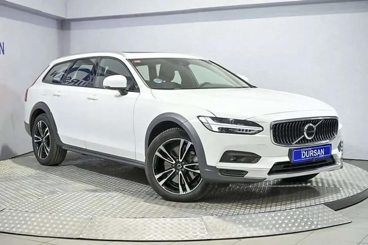 Usado Volvo V90 197 CV (144 kW) 2021 Blanco Familiar