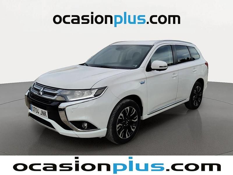 Blanco Usado 2016 Mitsubishi Outlander SUV | 14.670 € (Precio justo) - Imagen 1/4