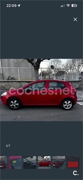 Usado Fiat Punto Dynamic 70 CV (51 kW) 2007 Rojo Utilitario