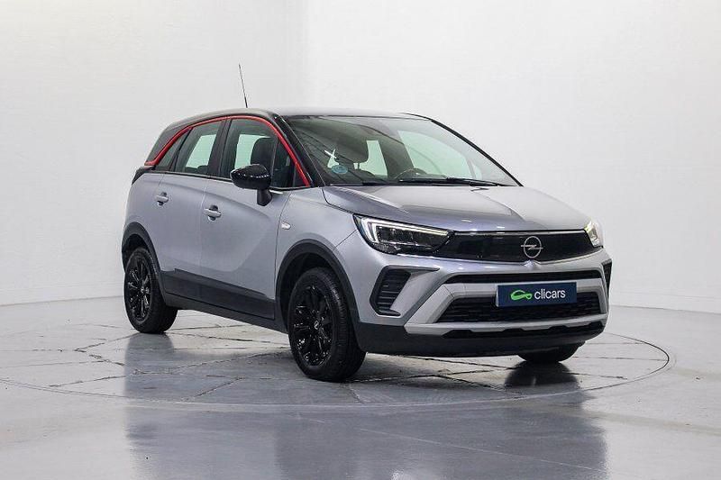 Usado Opel Crossland X GS Line 110 CV (80 kW) 2021 Gris / plata SUV