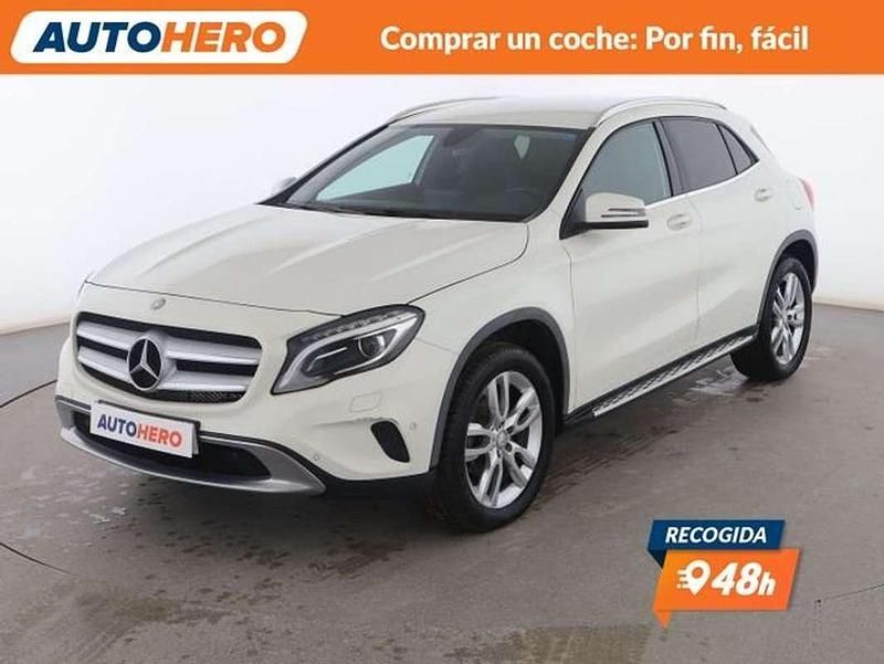 Usado Mercedes GLA200 Urban 136 CV (100 kW) 2016 Blanco SUV