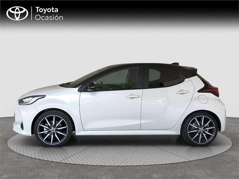 Usado Toyota Yaris Hybrid Plus 131 CV (96 kW) 2025 Monovolumen
