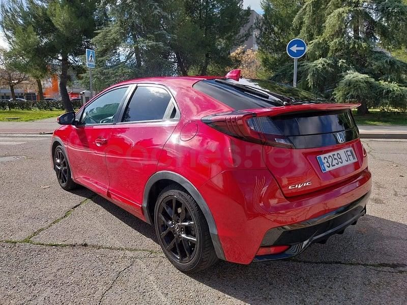 Usado Honda Civic Sport 120 CV (88 kW) 2015 Rojo Berlina