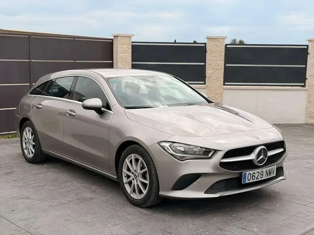 Occasion Mercedes CLA200 Shooting Brake 156 PK (114 kW) 2020 Beige Stationwagen