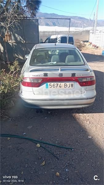 Usado Seat Toledo 110 CV (80 kW) 2003 Gris / plata Berlina