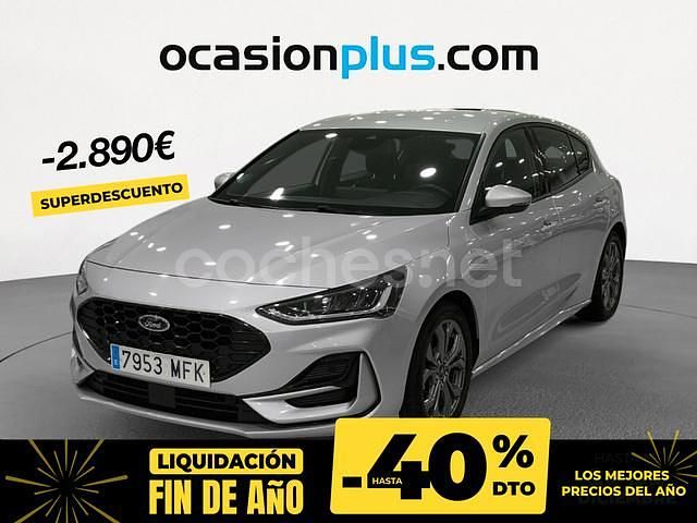 Gris / plata Usado 2023 Ford Focus ST-Line Berlina | 16.890 € (Precio justo) - Imagen 1/4