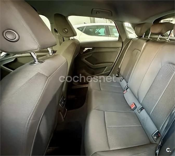 Usado Audi A3 110 CV (80 kW) 2021 Azul Berlina