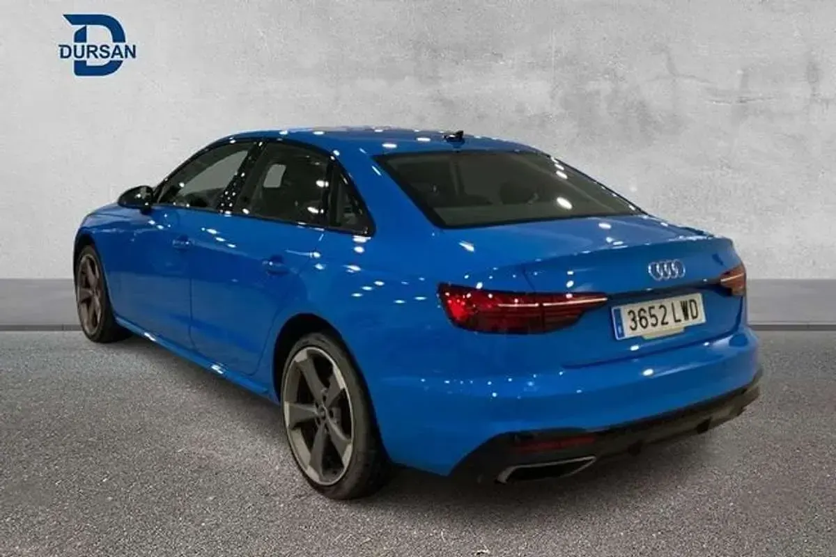 Brugt Audi A4 S-Line 165 HK (121 kW) 2022 Blå Sedan