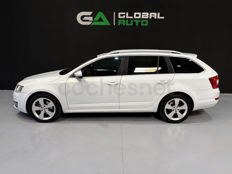 Brugt Skoda Octavia Ambition 150 HK (110 kW) 2015 Hvid Hatchback
