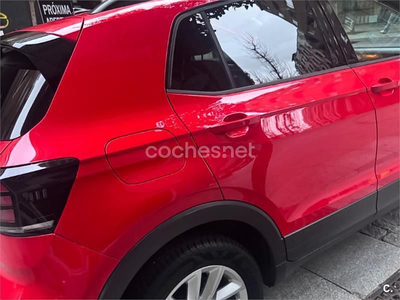 Usado VW T-Cross Advance 95 CV (69 kW) 2021 Rojo SUV