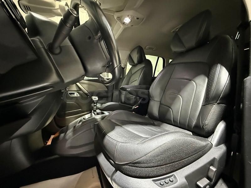 Usado Citroën C4 SpaceTourer Shine 130 CV (95 kW) 2020 Negro Monovolumen